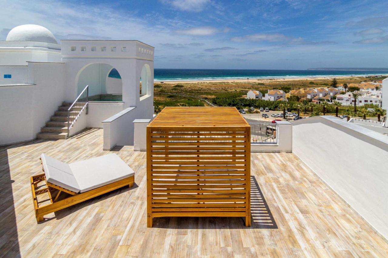 Zahara Beach & Spa By Qhotels - Adults Recommended 萨阿拉德洛斯阿图内斯 外观 照片 Rooftop in La Paloma