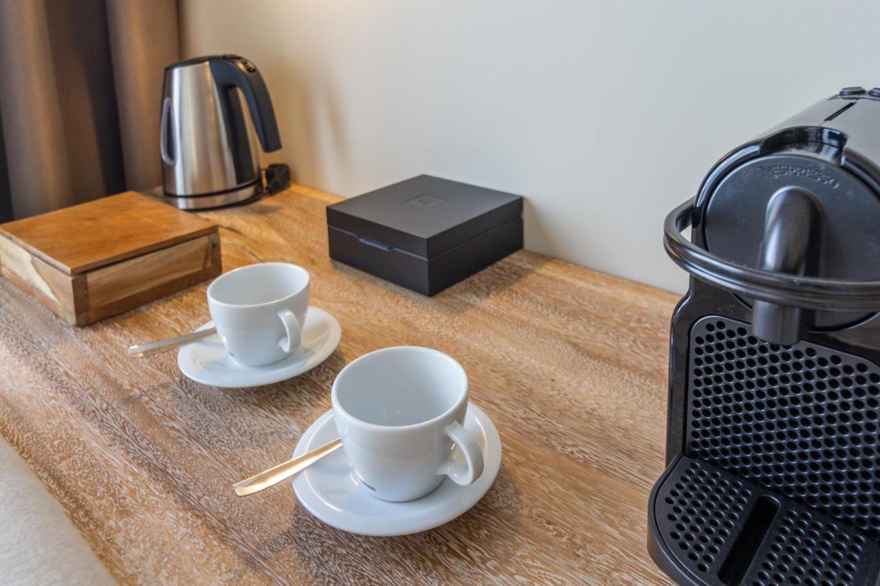 Zahara Beach & Spa By Qhotels - Adults Recommended 萨阿拉德洛斯阿图内斯 外观 照片 A Nespresso coffee machine in a hotel room
