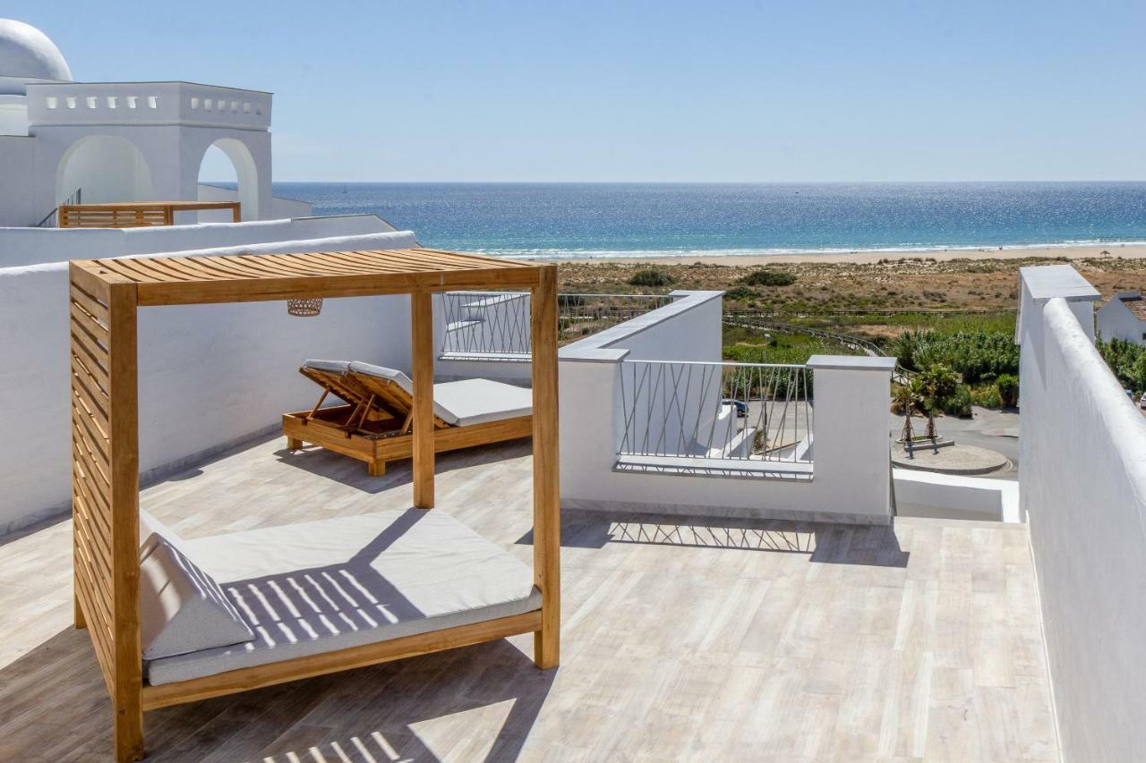 Zahara Beach & Spa By Qhotels - Adults Recommended 萨阿拉德洛斯阿图内斯 外观 照片 Rooftop terrace