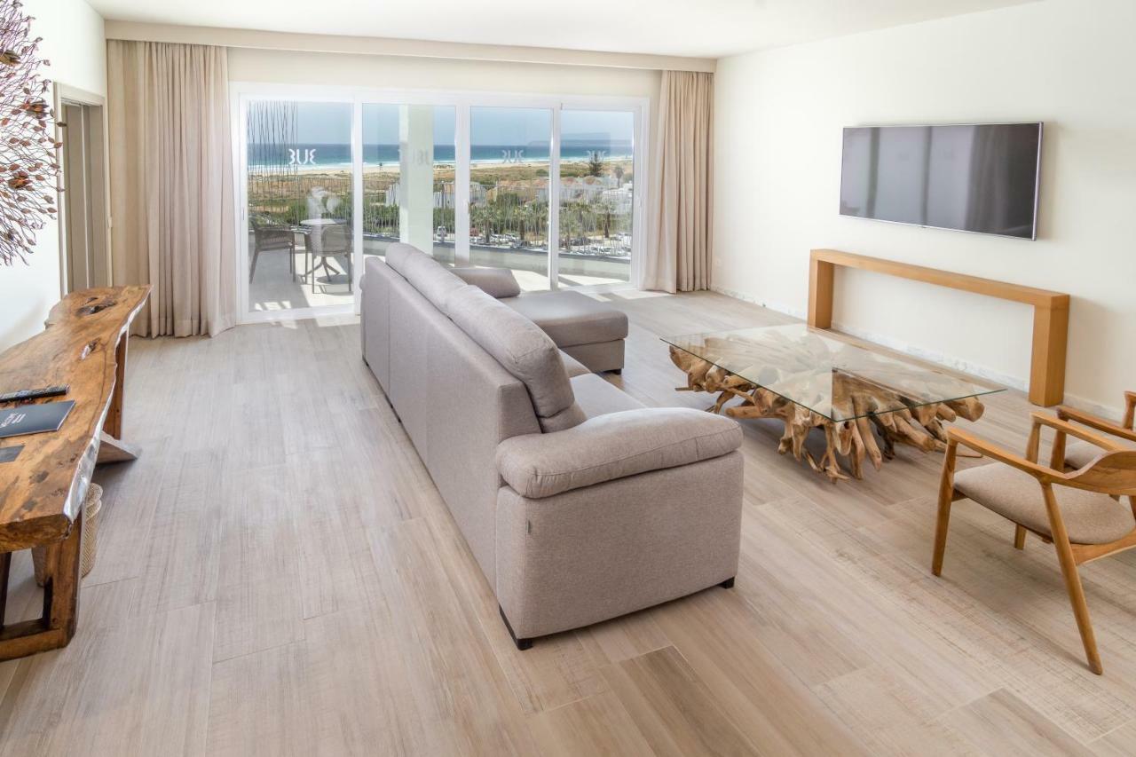 Zahara Beach & Spa By Qhotels - Adults Recommended 萨阿拉德洛斯阿图内斯 外观 照片 Living room